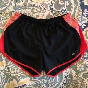 🧡Nike Dri-Fit Running Shorts with Pink Detail
